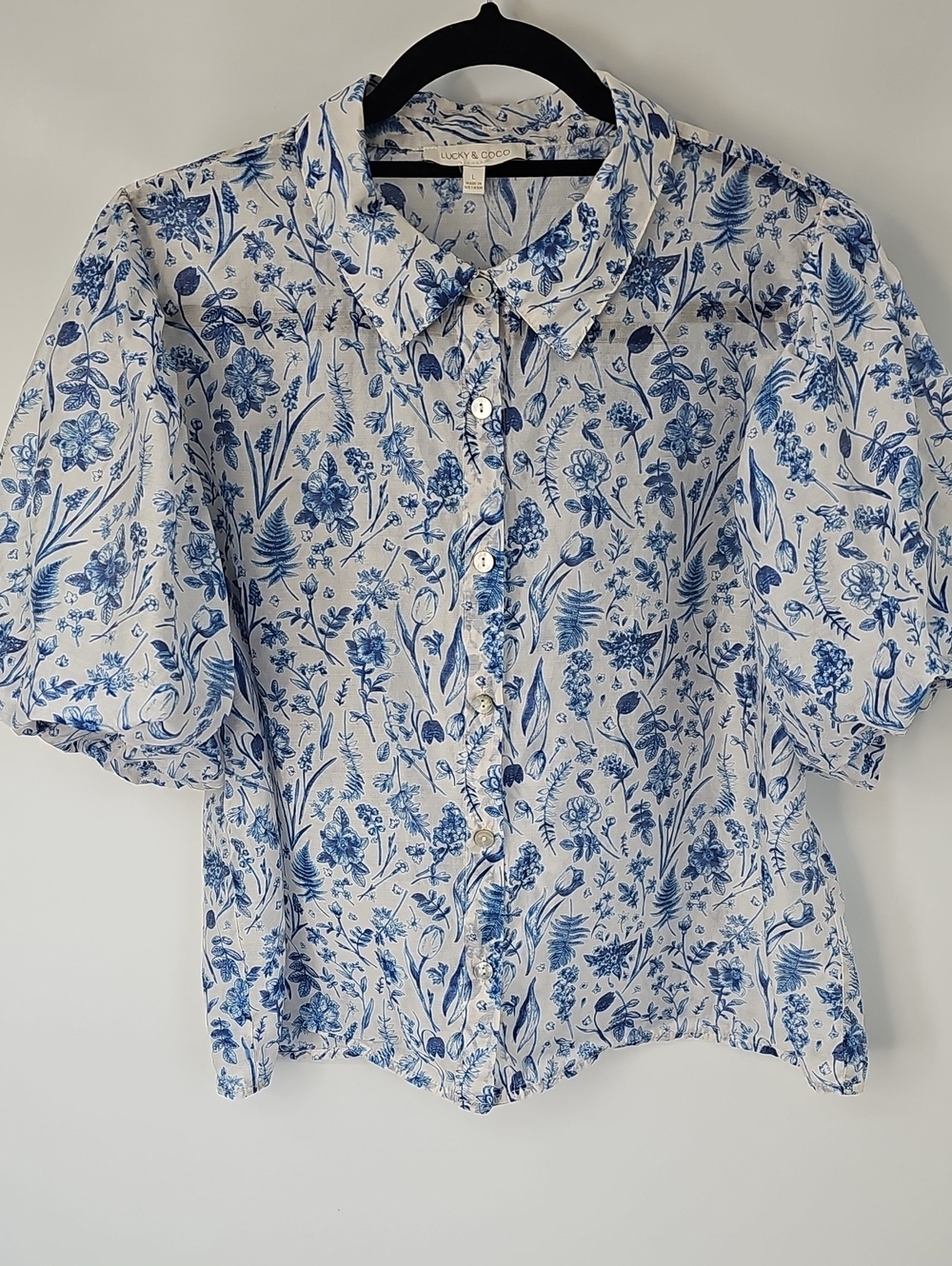 Lucky & Coco Dainty Balloon Sleeved Floral Button Front Cottagecore Top Sz:L